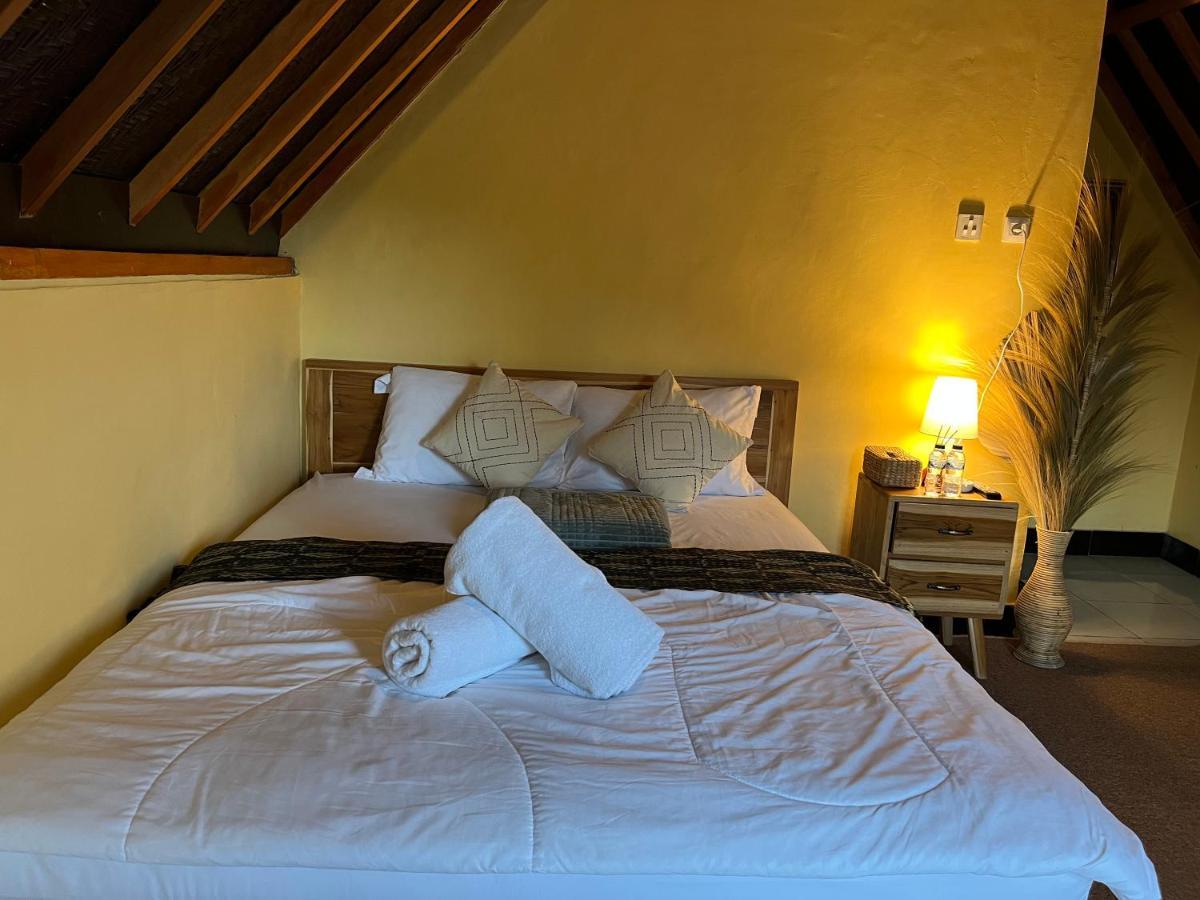 Semadi Mountview Appartement Baturaja  Buitenkant foto